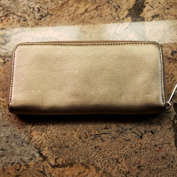 Michael Kors clutch wallet - Picture 5 of 6